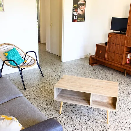 L'empire Apartment *